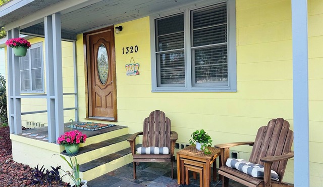 Coastal Escape - Downtown Palm Harbor