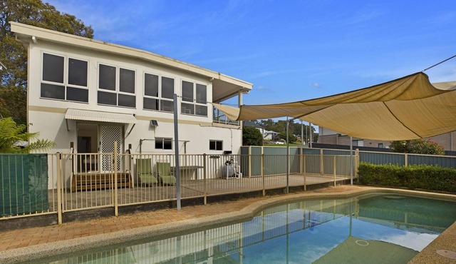 Coastal Escape - Fabulous family home with pool in perfect location