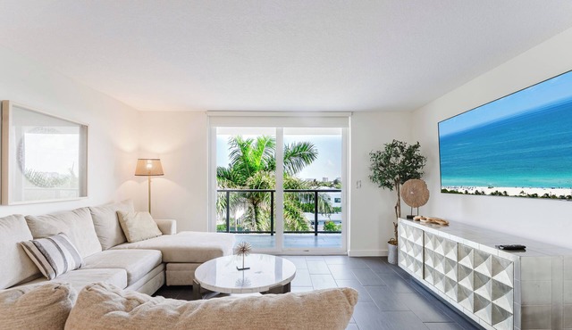 Coastal Escape Pool Beach Boca Raton