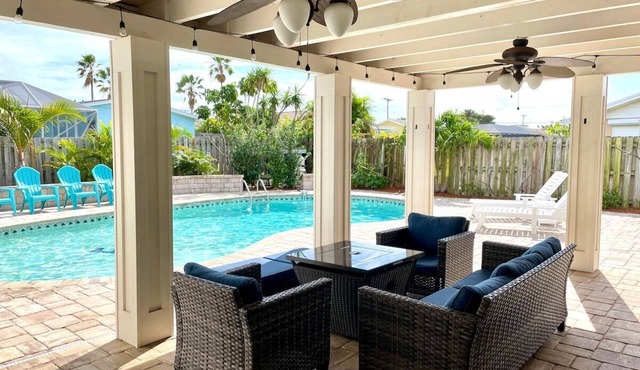 Coastal Getaway-Heated Pool-Walk to Beach