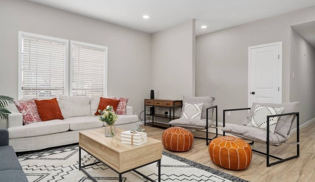 Coastal Gem: Chic Corpus Retreat