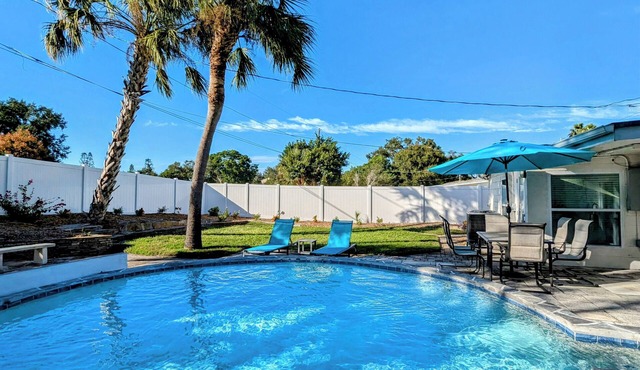 Coastal Getaway House w/Pool – 5 Mins Drive to Madeira Beach