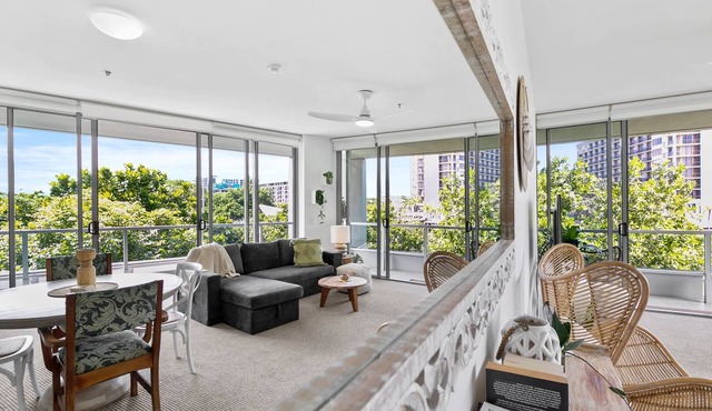 Coastal Harbour Lights -pool Gym Prime Location