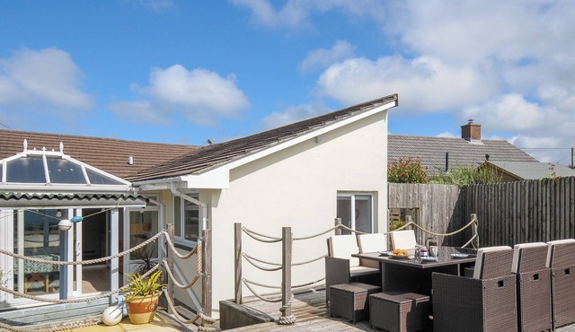 COASTAL HAVEN, pet friendly, with a garden in Crackington Haven