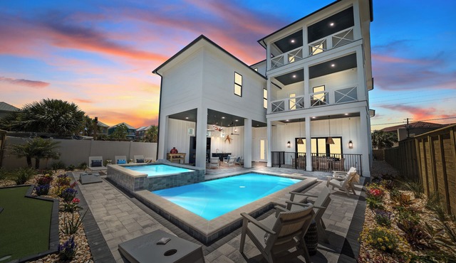 "Coastal Haven" - Perfect Vacation Home on West End of Panama City Beach