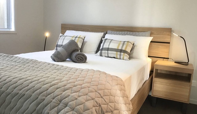 Coastal Holiday Min from Waterfront Beach Shops Redcliffe Market OFF STREET PARK