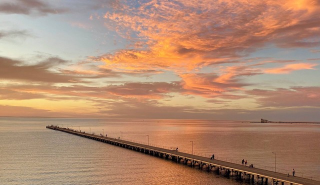 Coastal Home perfectly located!