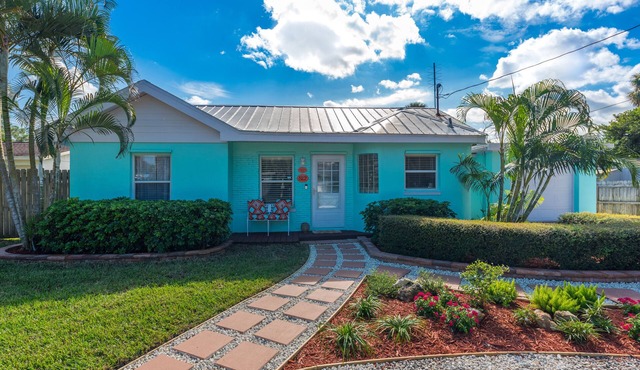 Coastal Karma Cottage - Near downtown Stuart, FL