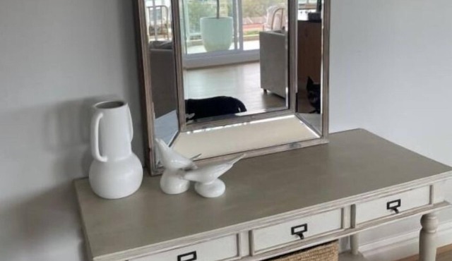 Coastal Luxury: Cozy 2-bedroom apartment in Brighton-Le-Sands with parking