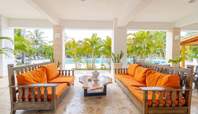 Coastal Luxury 2-Bed w Pool Access in Bayahibe
