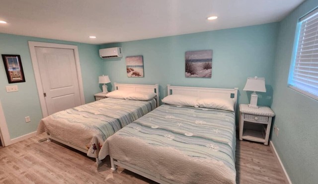 Coastal Luxury Bay View House 1 Bedroom and Steam shower