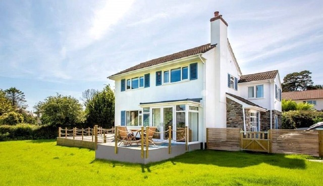 Coastal Luxury near Fowey - 5 mins to Beach & Golf