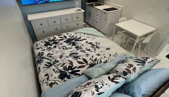 Coastal Luxury - 5 min to beach