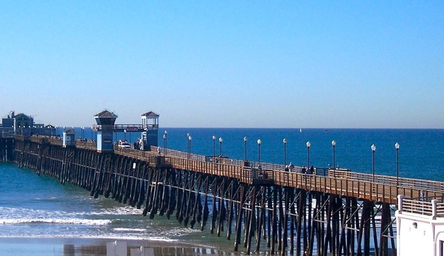 Coastal Oceanside Family Getaway