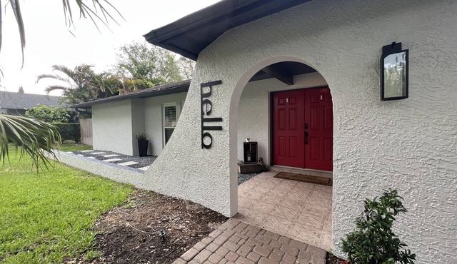 Coastal Palm Harbor Private Home w/Pool near downtown, beaches & more