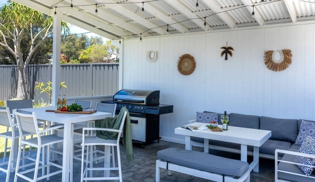 Coastal Palms – your sun-soaked coastal getaway