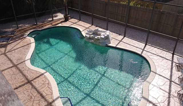 Coastal Paradise w/heated pool, private, clean and comfy, centrally located