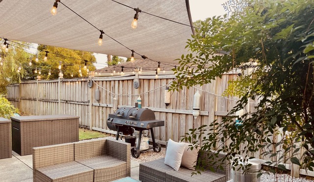 Coastal Retreat, 9 Min to the Beach, 12 Min to Downtown Riverwalk