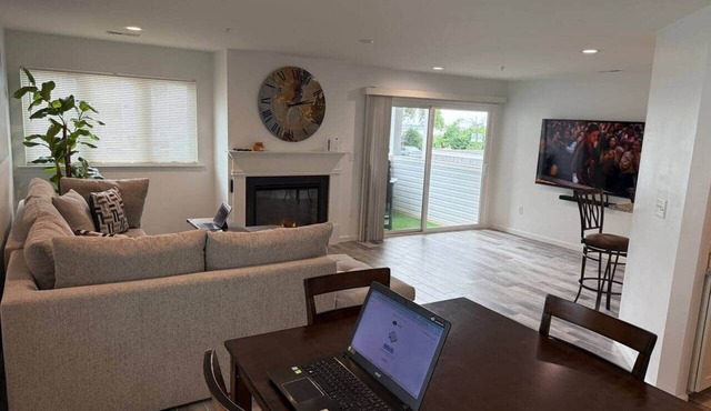 Coastal Retreat by the Bay