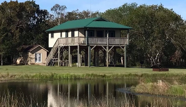 Coastal Retreat in Selkirk Island, Matagorda, Texas
