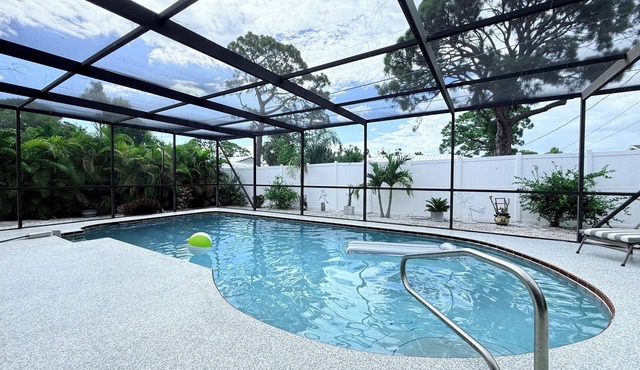 Coastal Retreat – Pool, Private Fenced Yard, Near Beach, Pet, RV & Boat Friendly