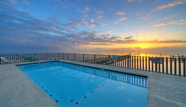 Coastal Retreat Pool Access, Balcony, Water Views + Near Beach | Cole's Cabin