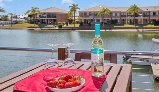 Coastal Runaway - Studio Apartment, Close to beach