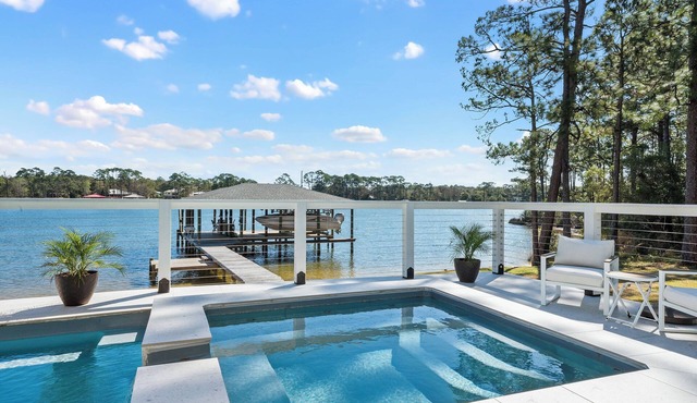 Coastal Serenity on Palmetto Creek-Boaters Heaven-High-end Luxury