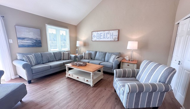 Coastal Soul - Beach block, on cul-de-sac street, pet friendly.