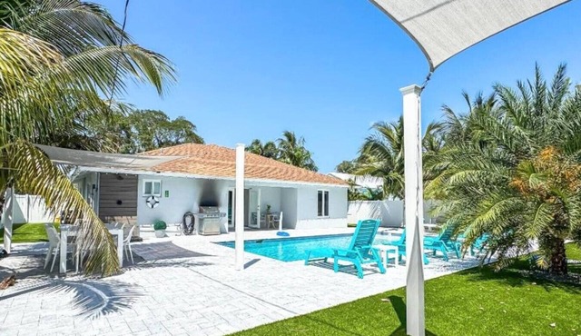 Coastal Splash/4BR Pool/Golf Cart 5 mins to DT