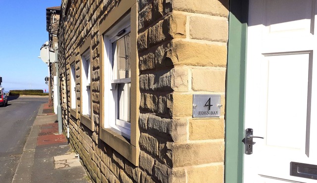 Coastal Stay in Morecambe, a few metres from the coast/promenade