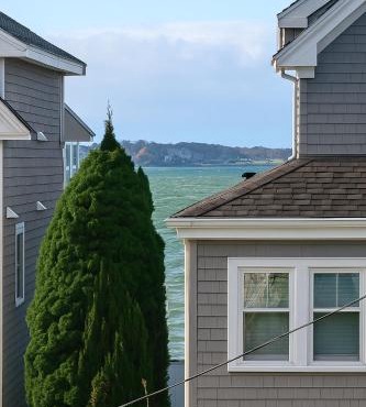 Coastal Stay Newer Modern 3BR 2BA Free Parking Walk to Swampscott Beach