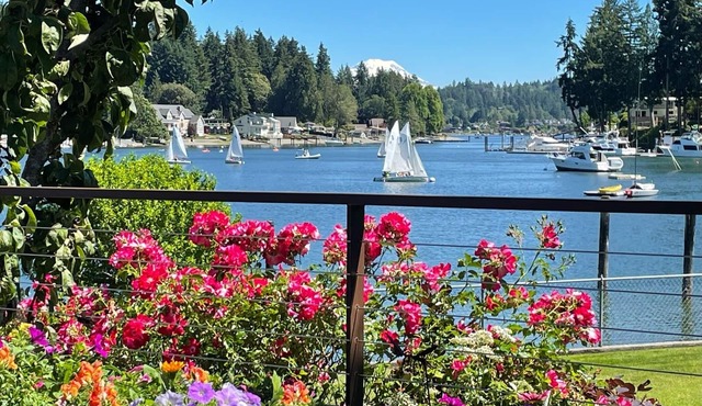 Coastal Studio with PNW Waterfront Views!