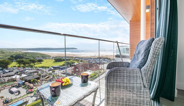 Coastal Suite - W2 - Two Bedroom Apartment, Sleeps 5