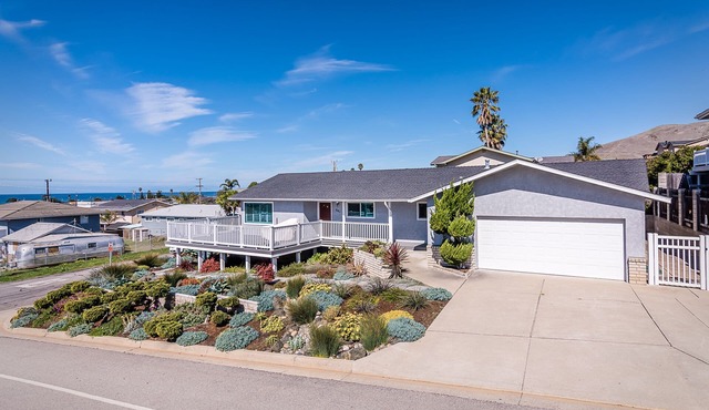 Coastal View Home w/wrap around deck