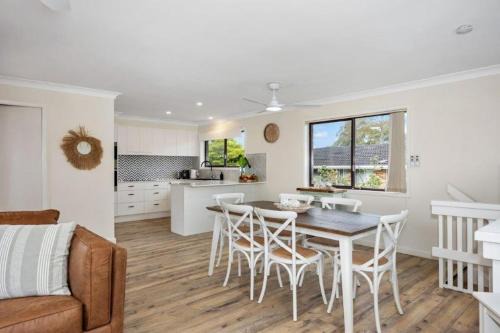 Coastal Villa Mollymook Beach