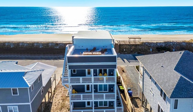 🏖️ Coastal Villa with Pool, Hot Tub, EV⚡and Game Room 🌅
