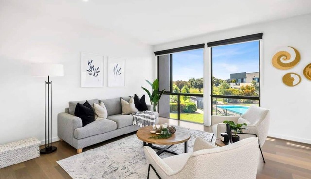 Coastal Villa with pool, close to golf and beach