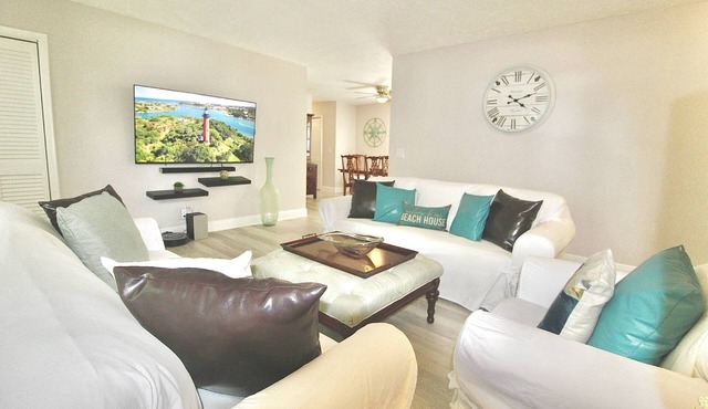 Coastal Village Retreat in Tequesta Village of Jupiter