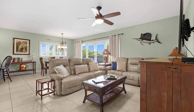 Coastline Comfort at Coconut Mallory