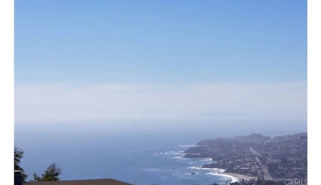 Coastline/Island View Contempo Laguna Beach House