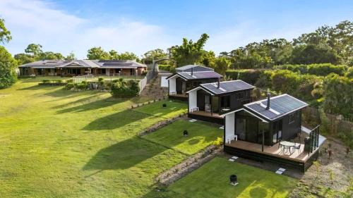 Coastview Estate - Pool - Scenic Noosa Bay outlook