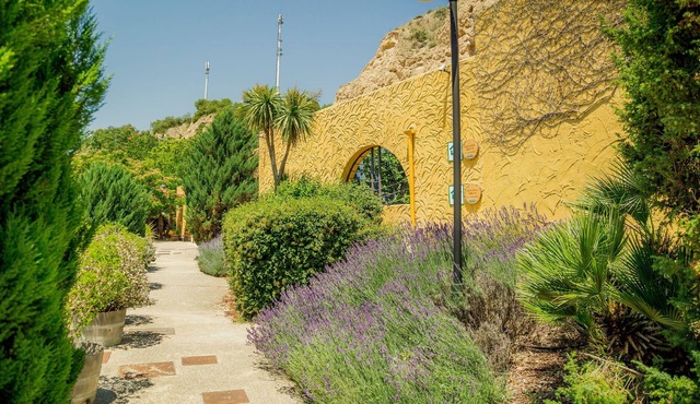 Cobachon Cave Rural House, private terrace and barbecue. (2 - 3 people)