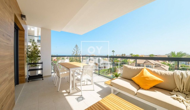 Cobalt Canvas Residence, by OYOOSTAYS