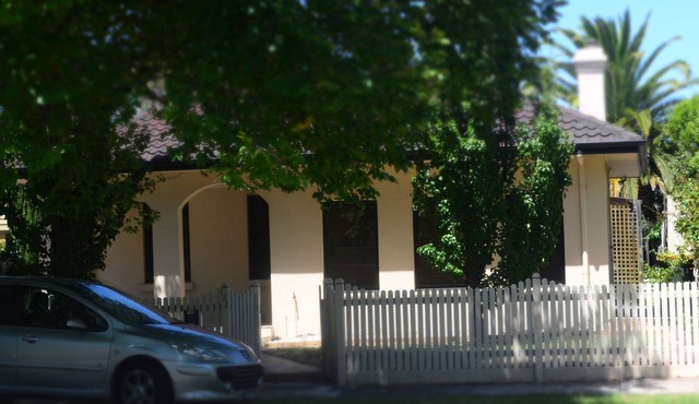 Cobb & Co House - Great Location