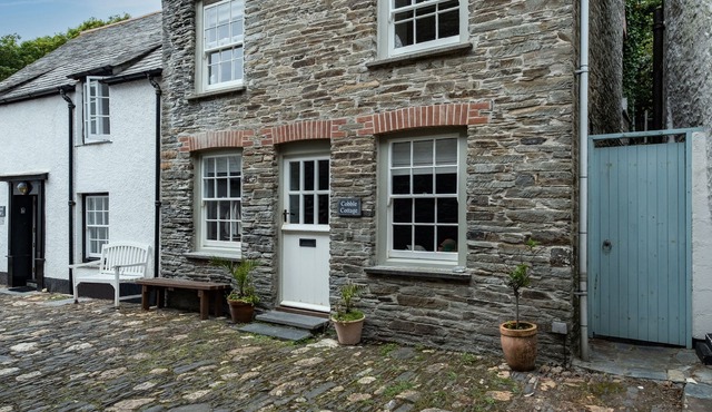 COBBLE COTTAGE, family friendly, with open fire in Boscastle