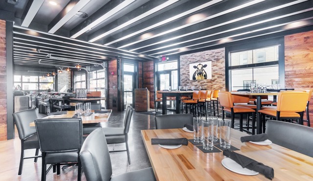 Cobblestone Hotel and Suites Janesville