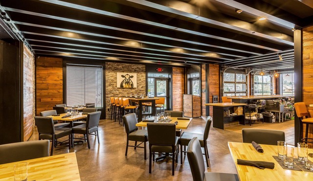 Cobblestone Hotel & Suites – Stevens Point