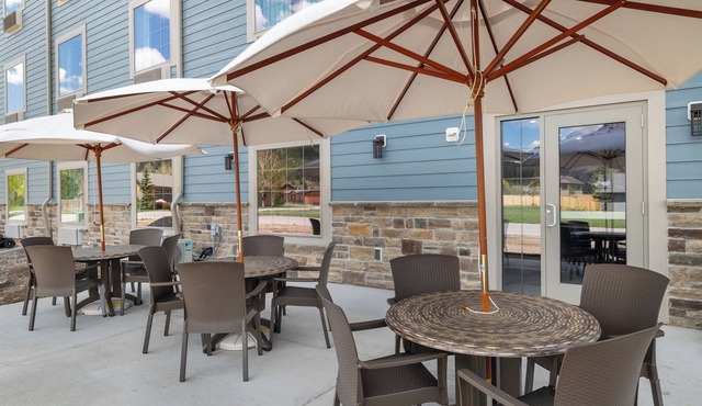 Cobblestone Hotel & Suites - Alpine