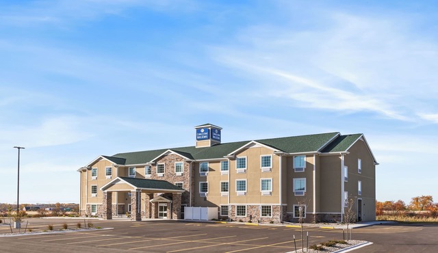 Cobblestone Hotel & Suites - Eaton